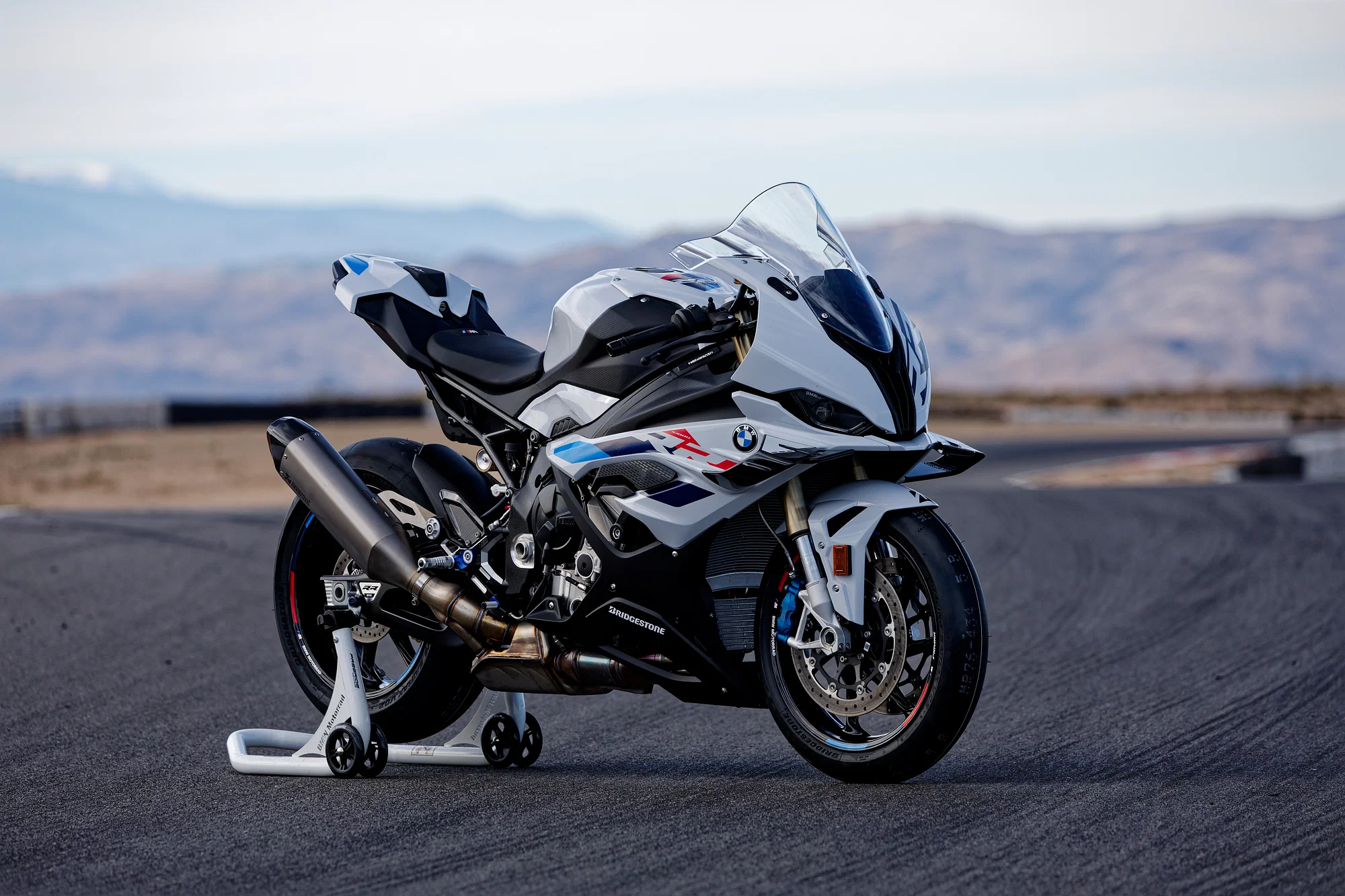 Navigating The Road Of Choice: Buying BMW Motorcycle Parts Online